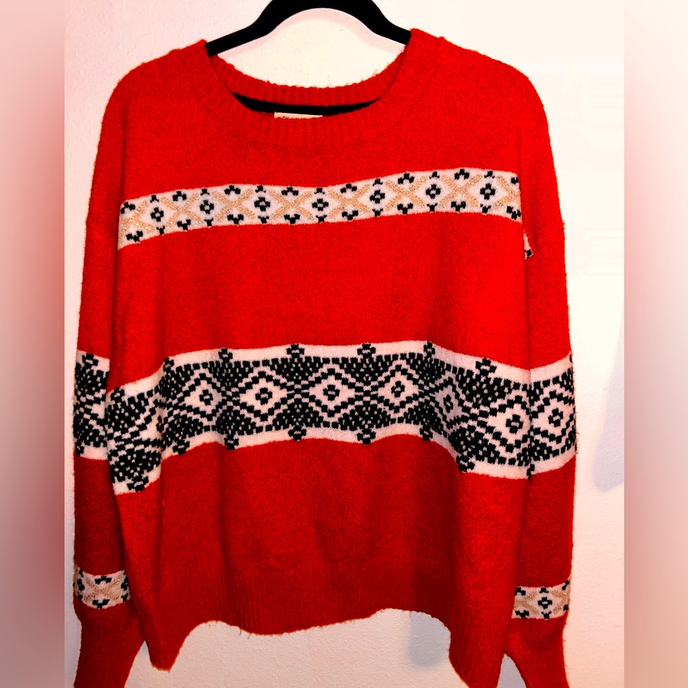 Ovla Sweater